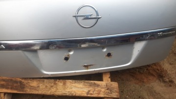 KLAPA BAGAŻNIKA TYŁ OPEL ASTRA H KOMBI Z157 2004R
