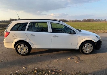 Opel Astra H Kombi 1.7 CDTI ECOTEC 80KM 2005 Opel Astra Wazne oplaty 1.7 Diesel 80KM, zdjęcie 3
