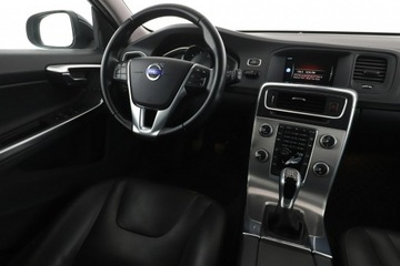 Volvo V60 I Kombi Facelifting 2.0 D4 DRIVE-E 190KM 2016 Volvo V60 GRATIS! Pakiet Serwisowy o wartości, zdjęcie 14