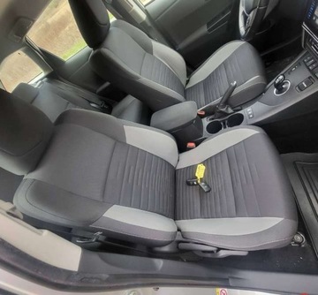 Toyota Auris II 2018 Toyota Auris Toyota Auris Touring Sports 1,8 Hybrid - serwisowana, okazja, zdjęcie 10