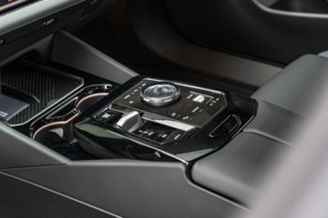 BMW Seria 5 G90-91 Touring 2.0 520d 197KM 2025 BMW 520 xDrive Limuzyna - Dostępny od ręki!, zdjęcie 17