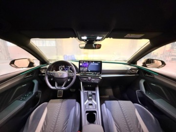 Cupra Leon II Sportstourer Facelifting 2.0 TSI 333KM 2024 Cupra Leon Sportstourer VZ 2.0 TSI 333 KM 7-biegow, zdjęcie 28