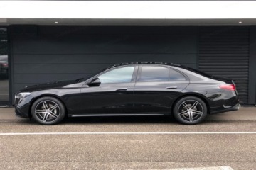 Mercedes Klasa E W214 Sedan 2.0 220d 197KM 2025 E Klasa 220 d 4-Matic AMG 2.0 (197KM) 2025, zdjęcie 1