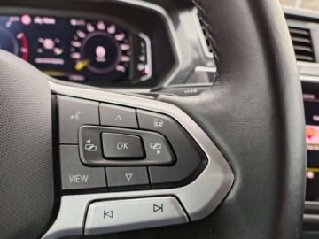 Volkswagen Tiguan II SUV Facelifting 1.5 TSI 150KM 2021 Volkswagen Tiguan FVmarza Salon PL niski przebieg LED Matrix Kamera 360 ASO, zdjęcie 17