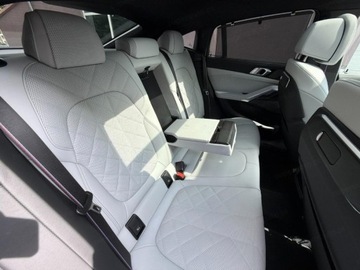 BMW X6 G06 SUV Facelifting 3.0 40i 381KM 2025 xDrive40i Sport Suv 3.0 (381KM) 2025, zdjęcie 9