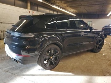 Porsche Cayenne III 2024 Porsche Cayenne 2024, 3.0L, 4x4, od ubezpieczalni, zdjęcie 2