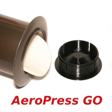 Wieczko tłoka AeroPress GO przechowanie filtrów