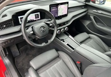 Skoda Superb III Kombi Facelifting 1.5 TSI 150KM 2024 Skoda Superb Selection, ACC, Kamera 360, Matrix, GPS,Wentylowane fotele z, zdjęcie 37