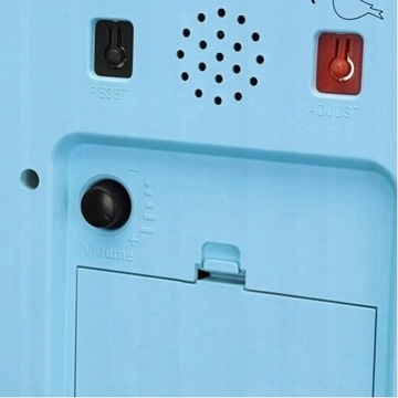 Настенные часы в современном стиле с кукушкой