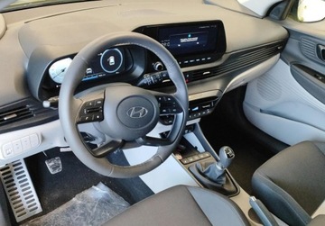 Hyundai Bayon SUV 1.0 T-GDI 100KM 2024 Hyundai Bayon BAYON SUV 1.0 T-GDI 6MT 100KM Manualna 6-bieg. EXECUTIVE 2, zdjęcie 8