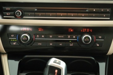 BMW Seria 5 F10-F11 Touring Facelifting 530d 258KM 2016 BMW 5 530d xDrive, Salon Polska, Serwis ASO, zdjęcie 11