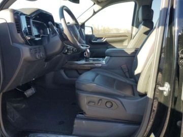 Chevrolet Silverado II 2024 Chevrolet Silverado k1500 lt trail boss, 2024r., 4x4, 6.2L 6.2 Benzyna, zdjęcie 7