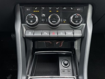 Skoda Kodiaq I SUV Facelifting 1.5 TSI 150KM 2023 Skoda Kodiaq Ambition ! Czujniki Parkowania ! Temp, zdjęcie 21