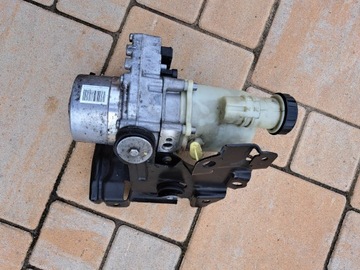 DACIA LOGAN 2011 ГОД СИЛОВОЙ НАСОС 491106619