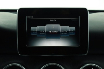 Mercedes Klasa A W176 Hatchback 5d Facelifting 160 102KM 2016 Mercedes A A 160, Salon Polska, Skóra, Klima, zdjęcie 8