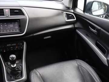 Suzuki SX4 II S-cross 1.6 DDiS 120KM 2014 Suzuki SX4 S-Cross 1.6 DDiS, Skóra, Navi, Xenon, zdjęcie 7