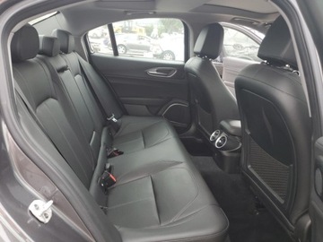 Alfa Romeo Giulia II Sedan Facelifting 2.0 Turbo 280KM 2021 Alfa Romeo Giulia Sport 2021 2.0l 2.0 Benzyna 280KM, zdjęcie 10