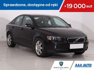 Volvo S40 II 2.0 D 136KM 2005