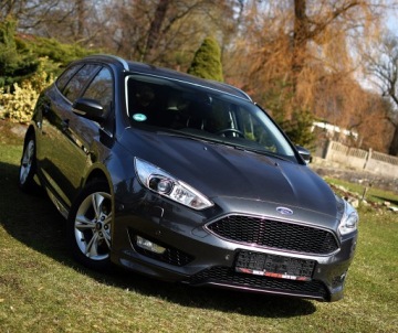Ford Focus III Kombi Facelifting 1.0 EcoBoost 125KM 2015 Ford Focus ST-LINE Bezwypadkowy z Niemiec Ksenon Full, zdjęcie 1