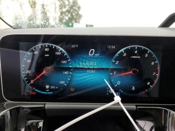 Mercedes GLA II 2021 Mercedes-Benz GLA 2021r., 2.0L 2.0 Benzyna 221KM, zdjęcie 10