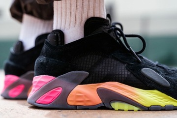 ADIDAS ORIGINALS СТРИТБОЛ