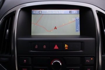 Opel Astra J Sports Tourer 1.7 CDTI ECOTEC 125KM 2011 Opel Astra 1.7 CDTI, Navi, Xenon, Klima, zdjęcie 16