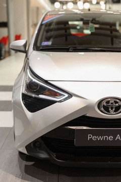 Toyota Aygo II Hatchback 3d Facelifting 1.0 VVT-i 72KM 2019 Toyota Aygo 1.0 VVT-i X-play czujniki parkowania Benzyna 72KM, zdjęcie 30
