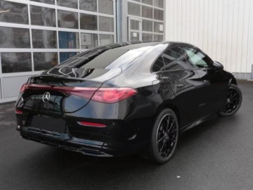 Mercedes CLA C118/X118 2025 MERCEDES-BENZ CLA 220 4-Matic AMG Line 1.5 (190KM) 2025, zdjęcie 3