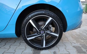 Volvo V40 II Cross Country 2.0 T3 DRIVE-E 152KM 2016 Volvo V40 Volvo V40 T3 RDesign 2.0 Benzyna 152KM, zdjęcie 37