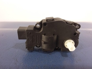 PORSCHE PANAMERA MOTOREK RADIÁTORU K9749006