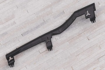 UCHWYT REFLEKTORA LEWY 63117400479 BMW SERIA 3 F30 2011-2018