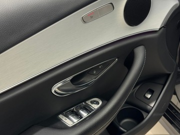 Mercedes Klasa E W213 Limuzyna Facelifting 2.0 E220d 194KM 2021 Mercedes-Benz E 220 4-Matic AMG/Avantgarde / 1 wła, zdjęcie 18