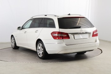 Mercedes Klasa E W212 Kombi 200 CDI BlueEFFICIENCY 136KM 2012 Mercedes E E 200 CDI, Automat, Skóra, Navi, Xenon, zdjęcie 3