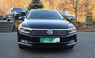 Volkswagen Passat B8 Variant 2.0 TDI BlueMotion SCR 150KM 2019 Volkswagen Passat Variant 2,0 TDI 150 KM DSG FULL LED Nawigacja 2.0 Diesel, zdjęcie 12