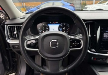 Volvo V60 II  2020 Volvo V60 B4 197KM INSCRIPTION BLIS navi BEZWYPADKOWY automat, zdjęcie 20