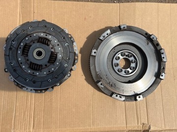 Sprzęgło sztywne LUK Fiat Alfa Opel Corsa 1.3 CDTI B13DTE 55573218 2016r