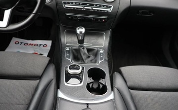 Mercedes Klasa C W205 Kombi Facelifting 1.6 200d 160KM 2018 Mercedes-Benz Klasa C LED, Czujniki Kamer, NAVI, Grzane el. reg. , Fotele, zdjęcie 6