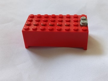 Lego 4760c00 pojemnik na baterie 9V czerwony