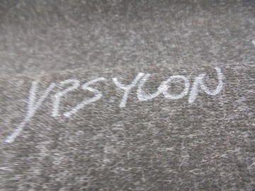 POLIČKA KUFRU CHRYSLER YPSILON