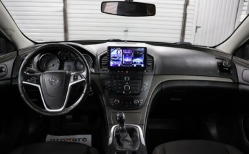 Opel Insignia I Sports Tourer 2.0 CDTI ECOTEC 110KM 2009 Opel Insignia Panorama, Multifunkcja, Tempomat, Komputer, Climatronic, Zad, zdjęcie 4