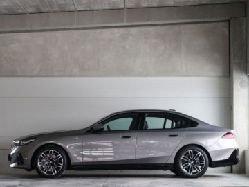 BMW Seria 5 G90-91 Touring 2.0 520d 197KM 2025 BMW Seria 5 BMW 520d xDrive Limuzyna 2.0 Diesel 197KM, zdjęcie 6