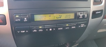 Toyota Land Cruiser IV 2006 Toyota Land Cruiser 3.0d4d napedy dvd w podsufitce zabezpieczon antykorozy, zdjęcie 16