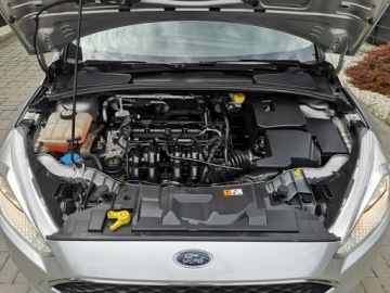 Ford Focus III Hatchback 5d facelifting 1.6 Ti-VCT 85KM 2015 Ford Focus 1.6 16V Benzyna Klima Podgrz. szyby, zdjęcie 21