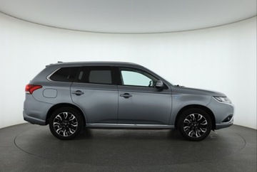 Mitsubishi Outlander III 2017 Mitsubishi Outlander 2.0 PHEV, 4X4, Automat, zdjęcie 5