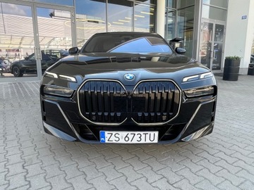 BMW Seria 7 G70 Sedan 3.0 40d 299KM 2024 740d xDrive Limousine, zdjęcie 1