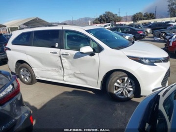 Toyota Sienna III 2024 Toyota Sienna XLE 2024 2.5l 2.5 Hybryda 189KM, zdjęcie 7