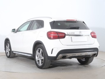 Mercedes GLA I Off-Roader Facelifting 1.6 200 156KM 2019 Mercedes GLA GLA 200, Salon Polska, 1. Właściciel, zdjęcie 3