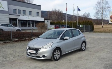 Peugeot 208 I Hatchback 3d 1.2 VTI 82KM 2013 Peugeot 208 1.2 VTI 82KM Klimatyzacja Tablet Nierowna praca silnika Pali J