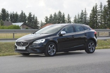 Volvo V40 II Hatchback Facelifting 2.0 D2 120KM 2018 Volvo V40 2.0 D2 R-Design nawigacja gwarancja, zdjęcie 2