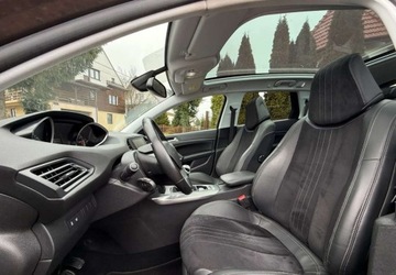 Peugeot 2015 Peugeot 308 Peugeot 308 PureTech 130 Stop amp Start Allure 1.2 Benzyna, zdjęcie 15